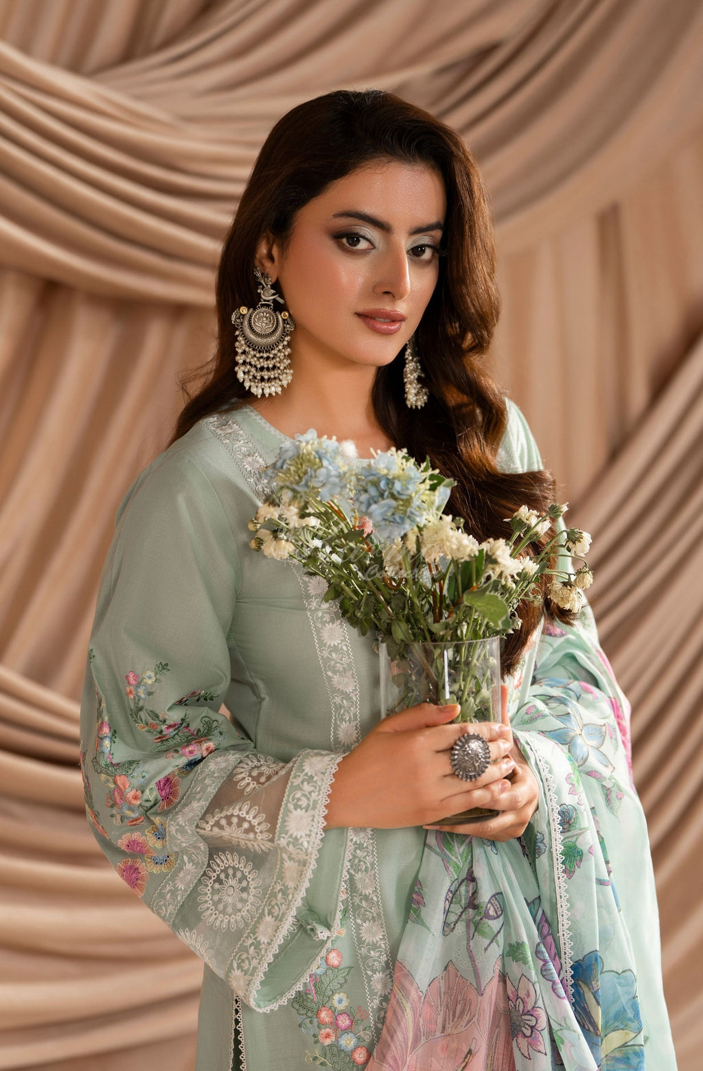 SOFT GREEN side view