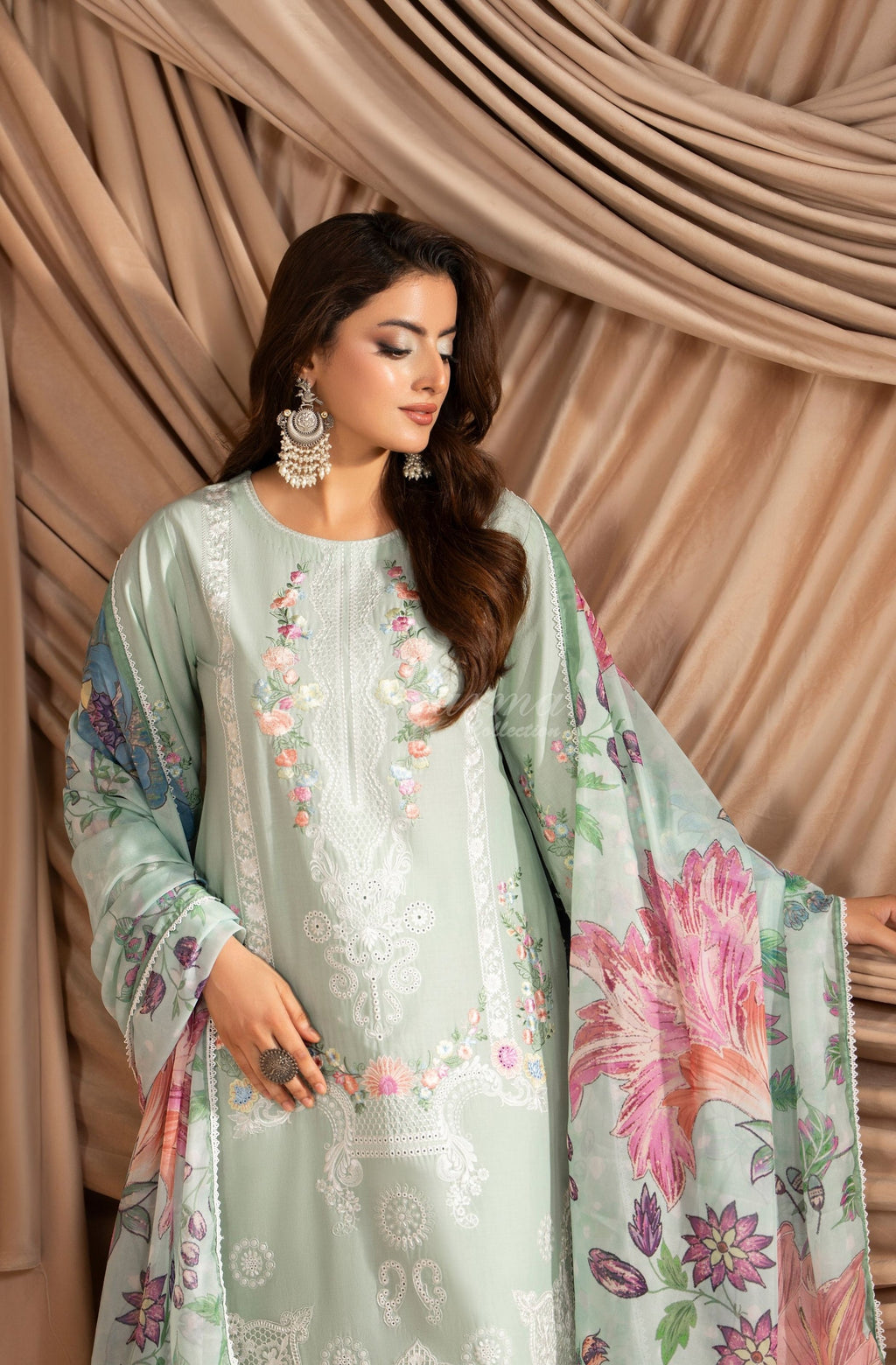 SOFT GREEN full front view