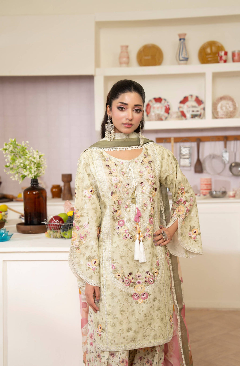 Pistachio - Gul-Mahar by Karma dupatta detail