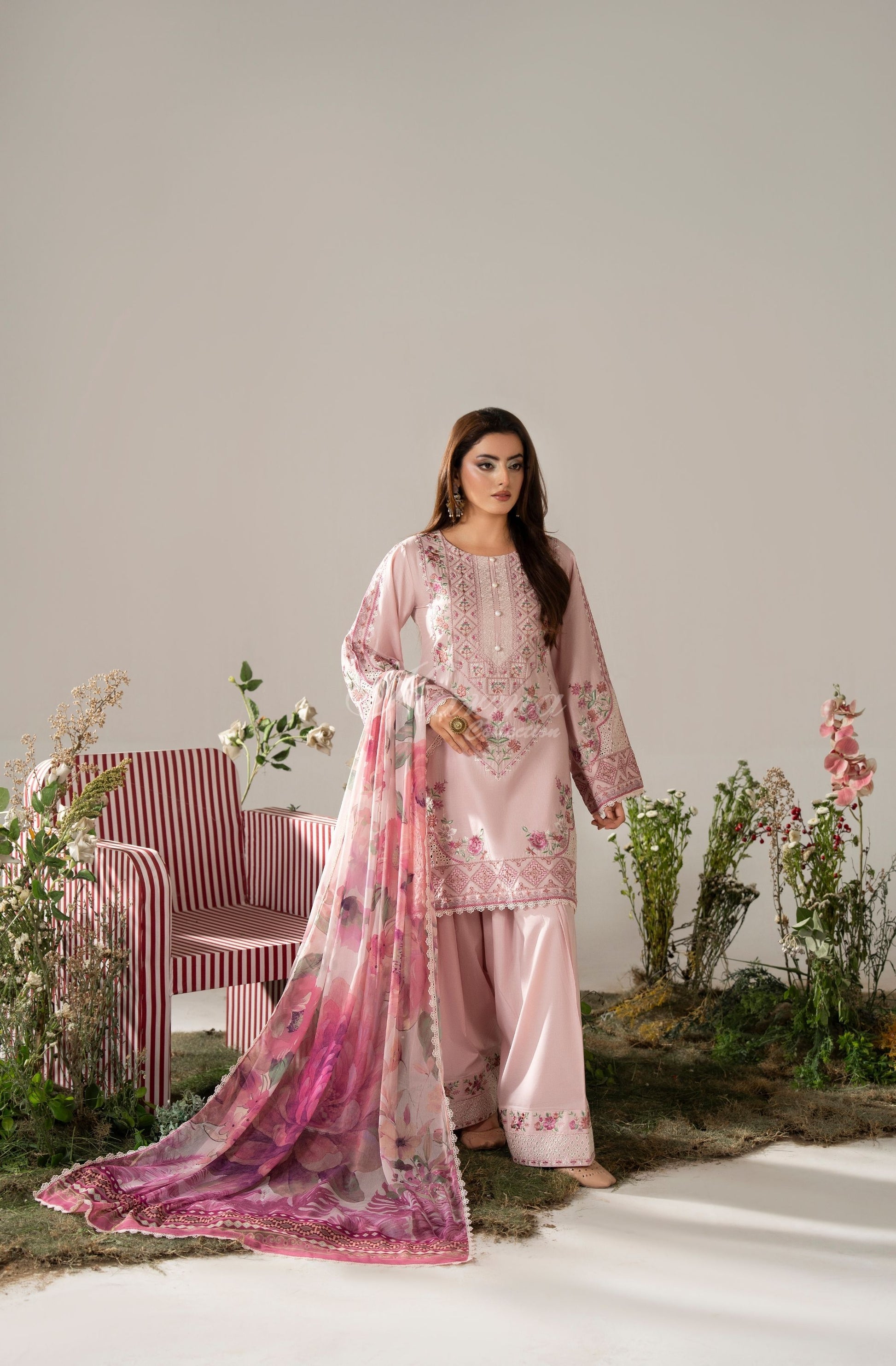 SOFT PINK additional view 3