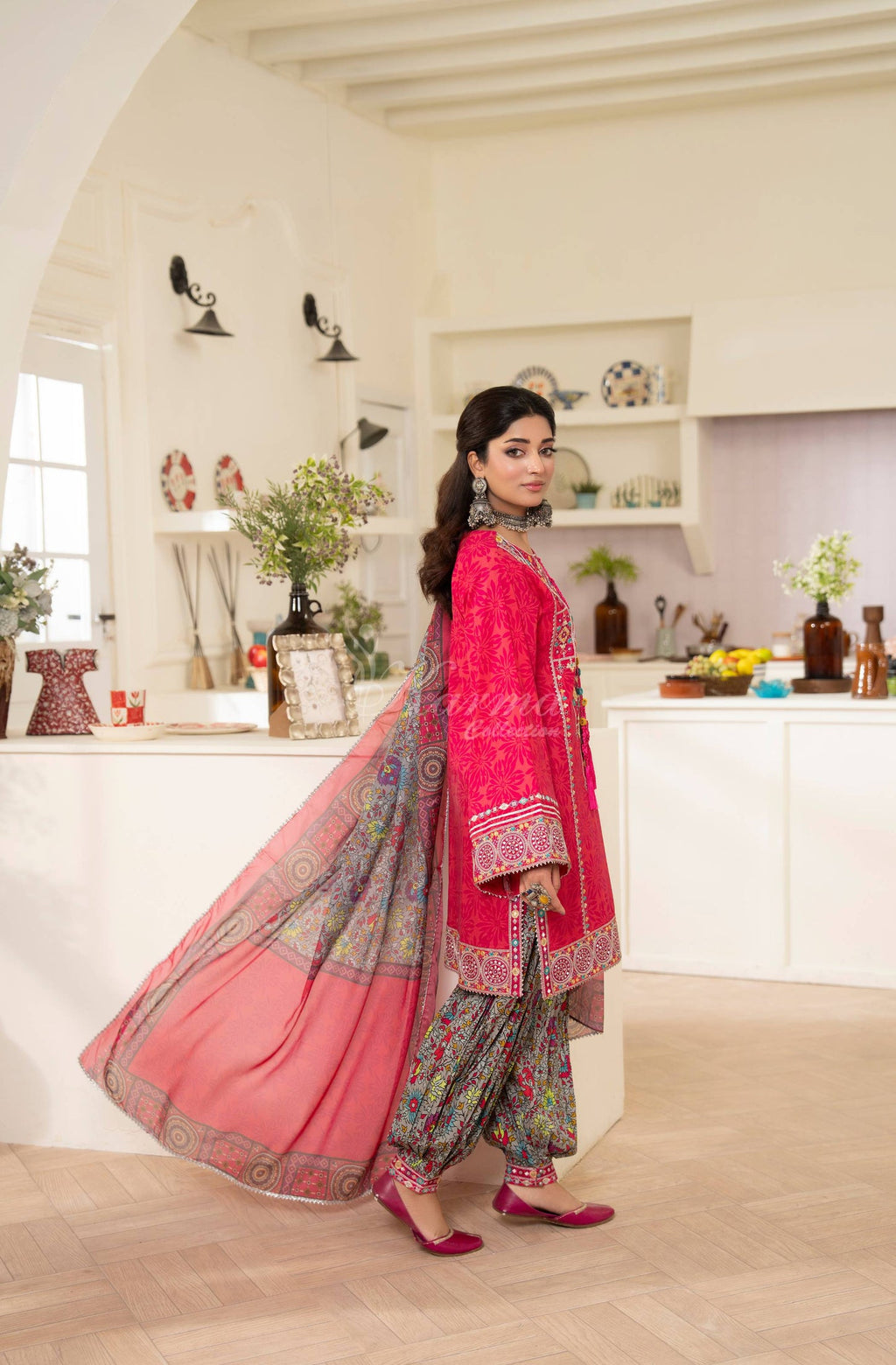 Fuchsia - Gul-Mahar by Karma view 2