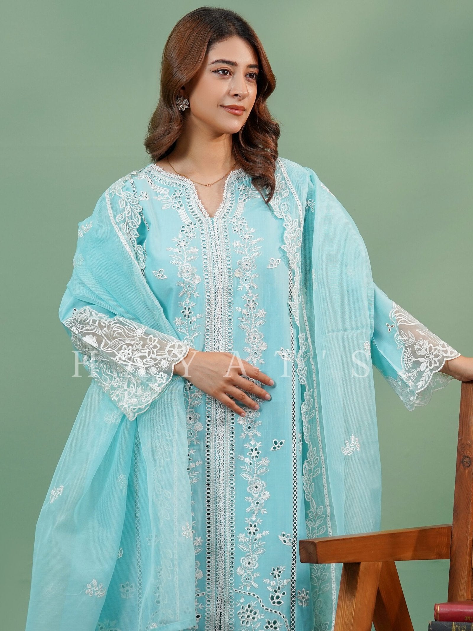 Ice Blue Husn e Hayat - Close Up