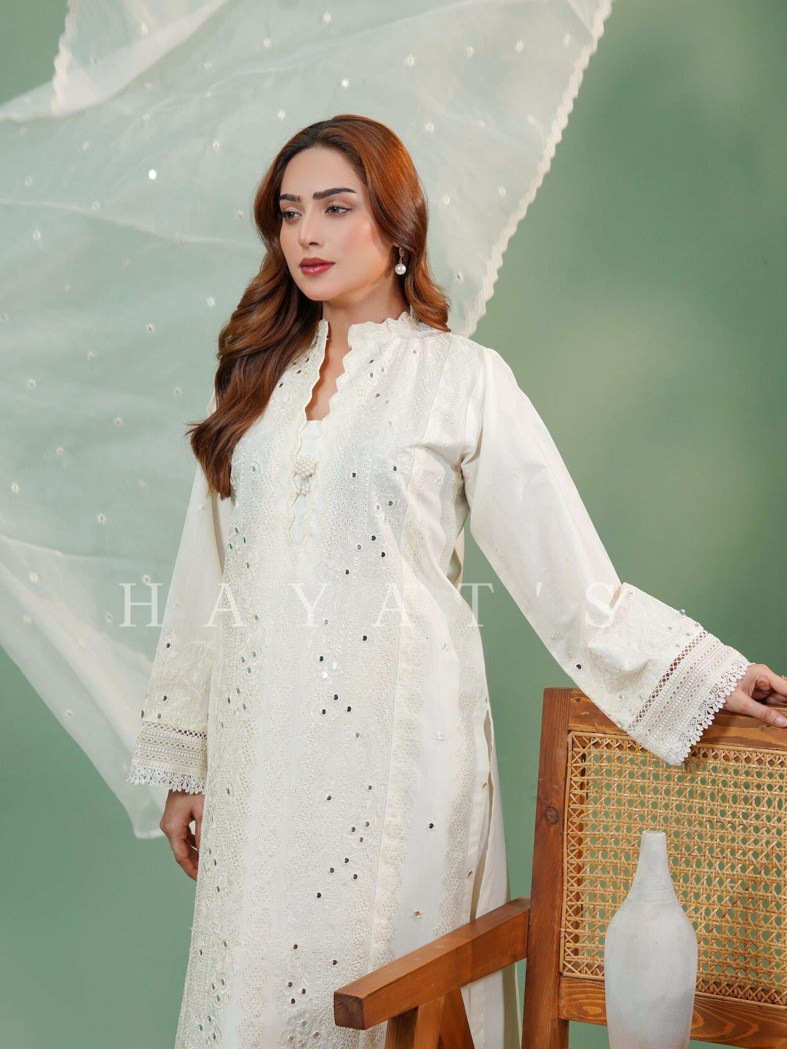 Pearl White Husn e Hayat - Close Up
