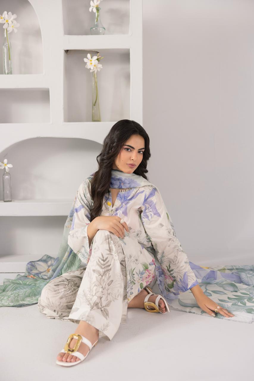 Zeenat PRET Pearl White - Seated full look