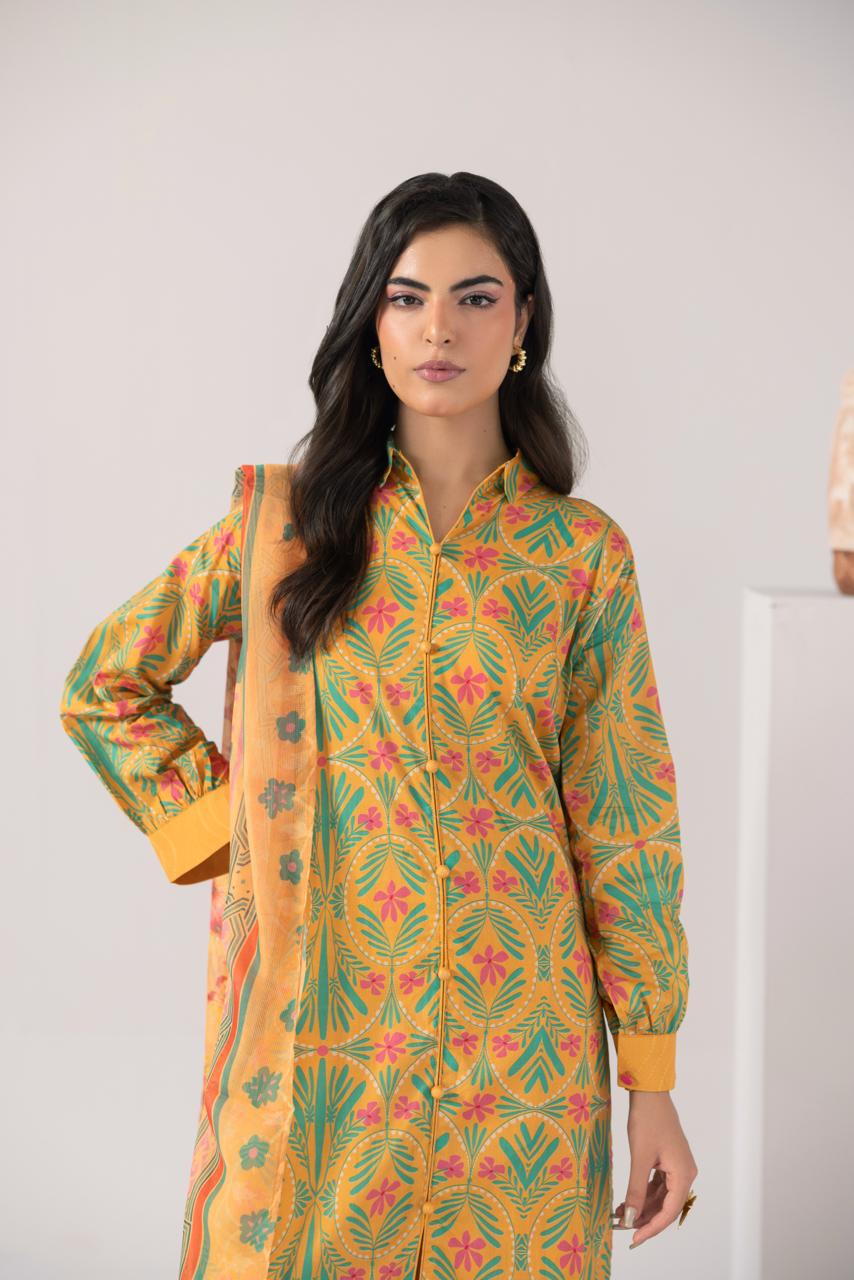 Zeenat PRET Mustard Yellow - Close up neckline front view