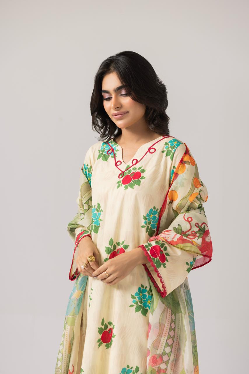 Zeenat PRET Cream Berry - Front view neckline detail